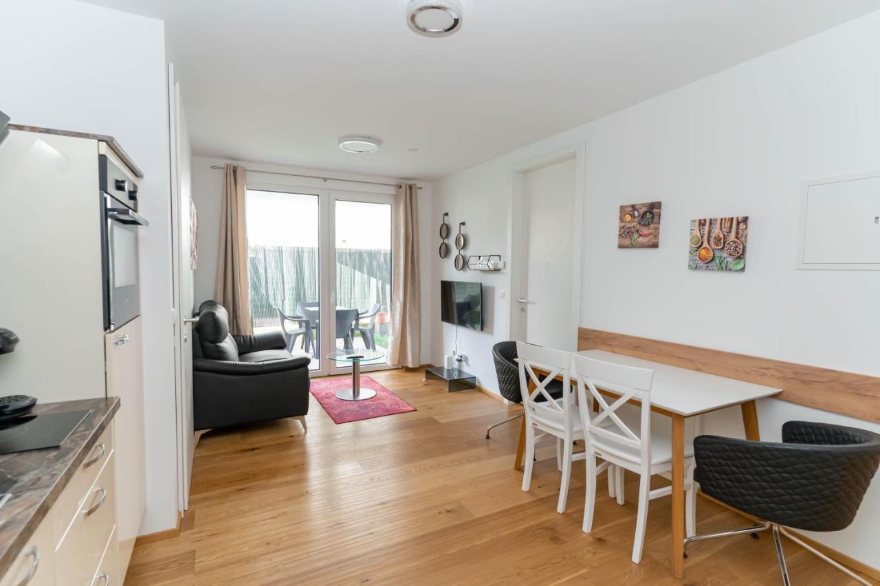 Modern With Tiny Garden Near Center * Vienne