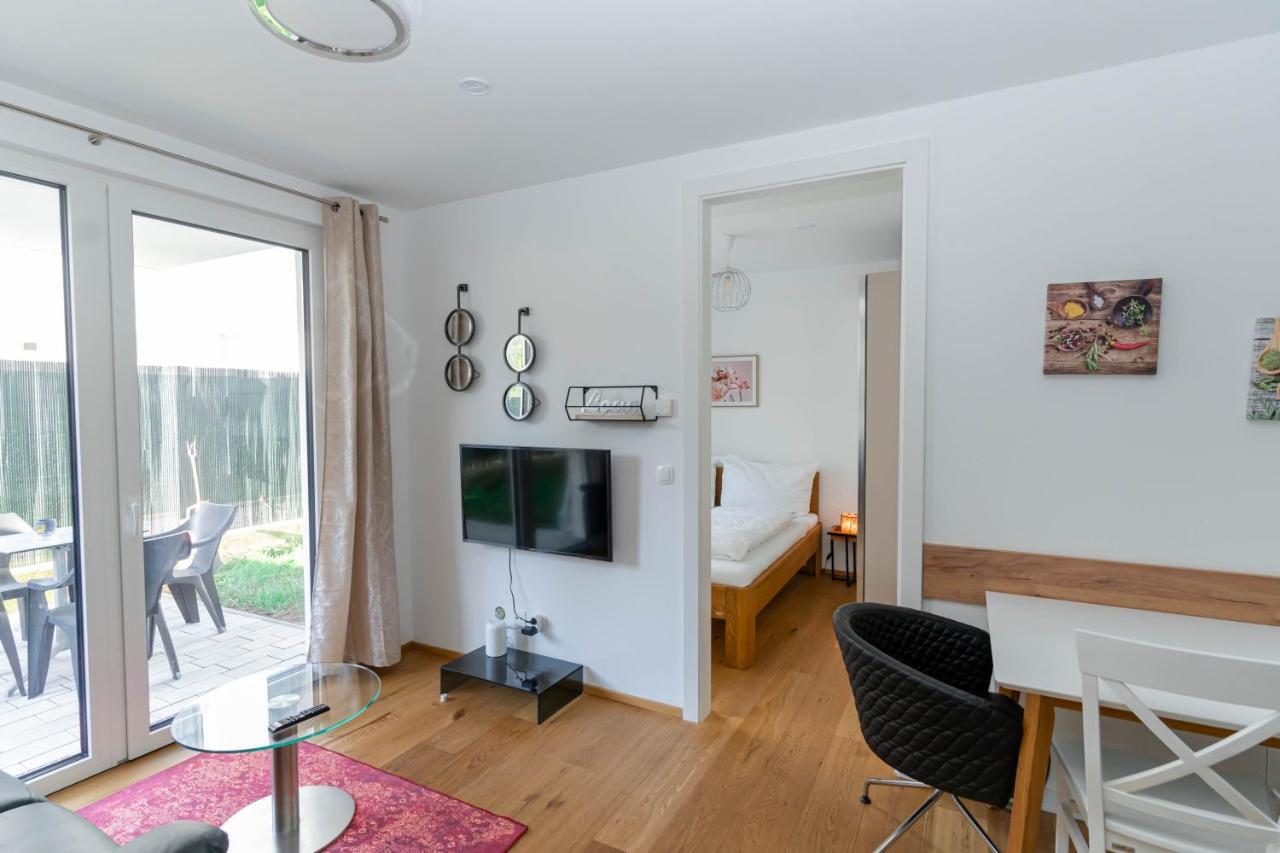 Appartement Modern With Tiny Garden Near Center *