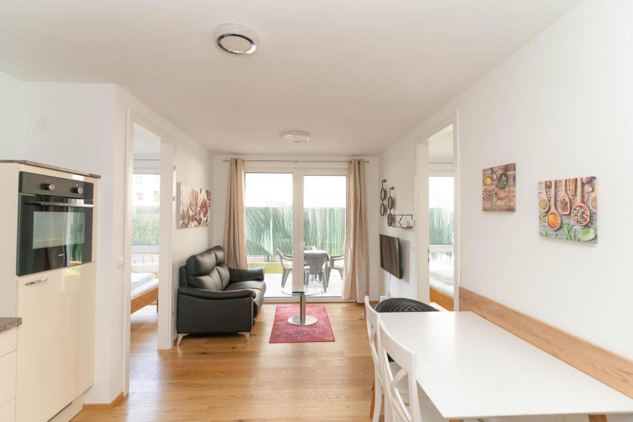 Modern With Tiny Garden Near Center * Wenen